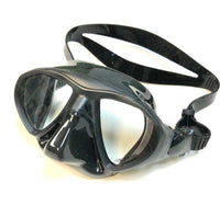 Ultra Low Volume Freediving Mask